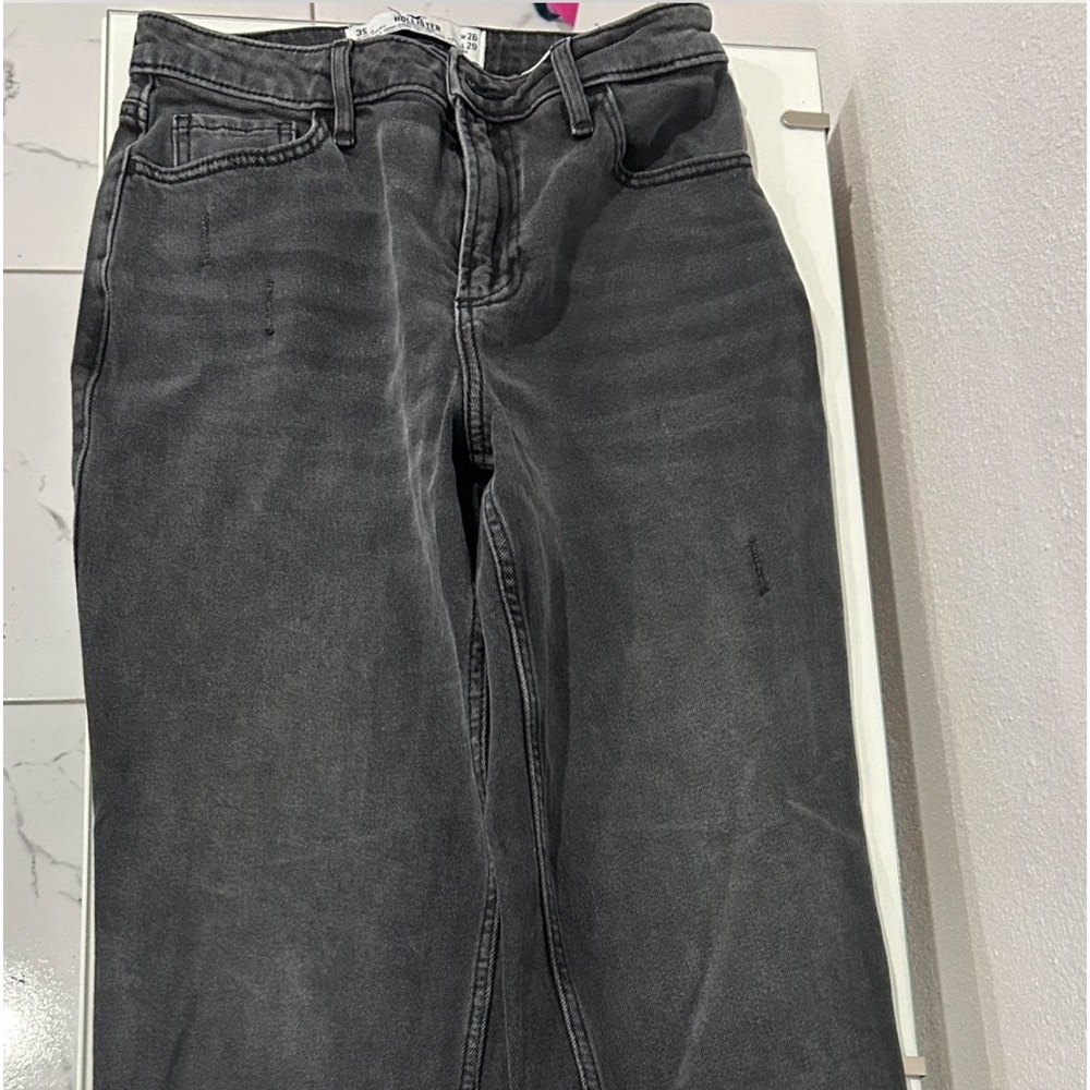 Black acid wash hollister mom jeans, distressed